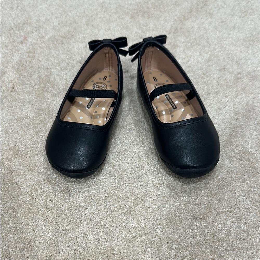 Black Mary Jane shoes with Bow. Size 8